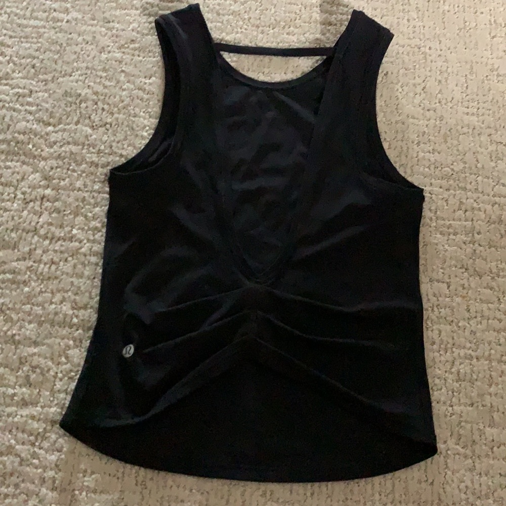 Lululemon tank